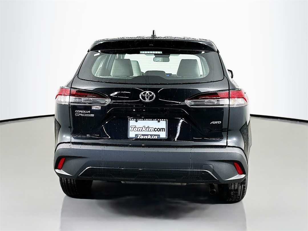 2026 Toyota Corolla Cross L - Image 6