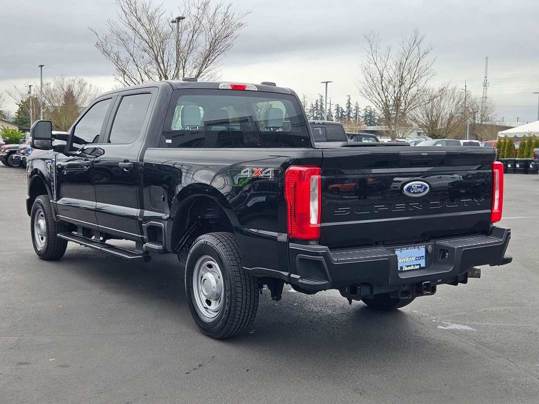 2024 Ford F-350Sd XL - Image 3