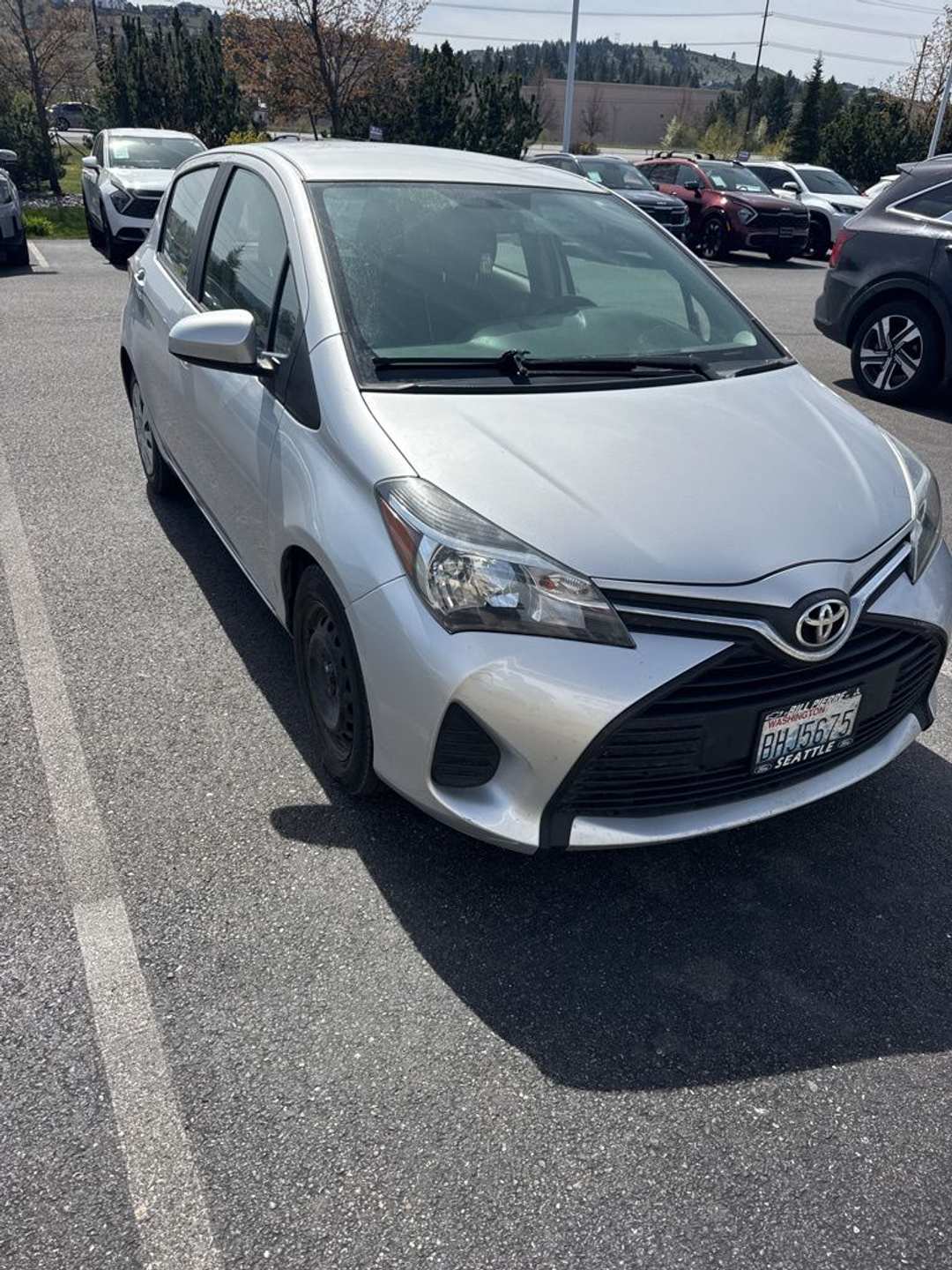 2015 Toyota Yaris L - Image 3