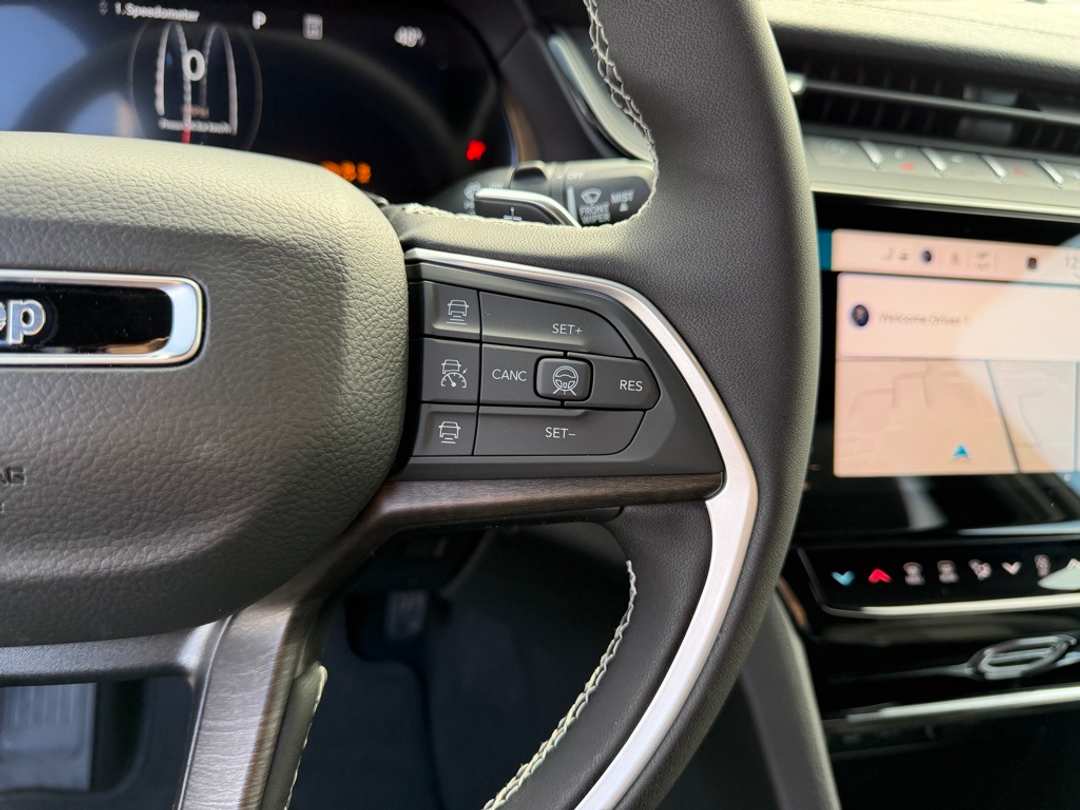 2026 Jeep Grand Cherokee Limited - Image 19