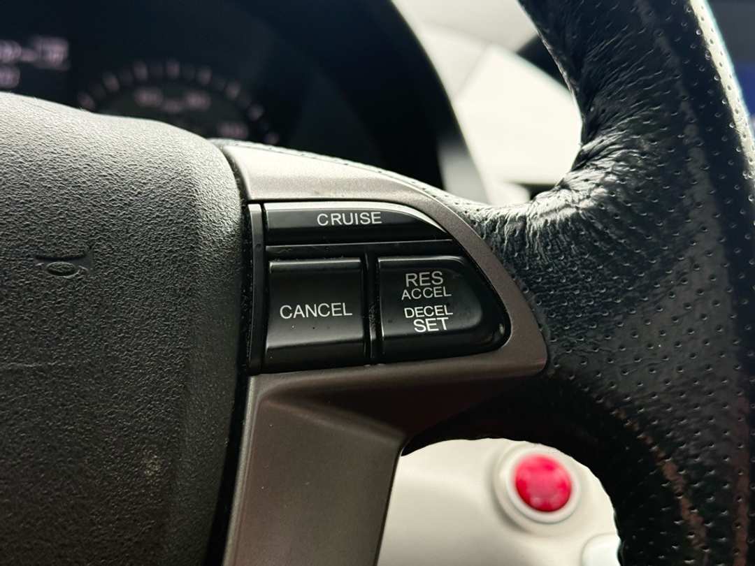 2015 Honda Odyssey EXL - Image 31