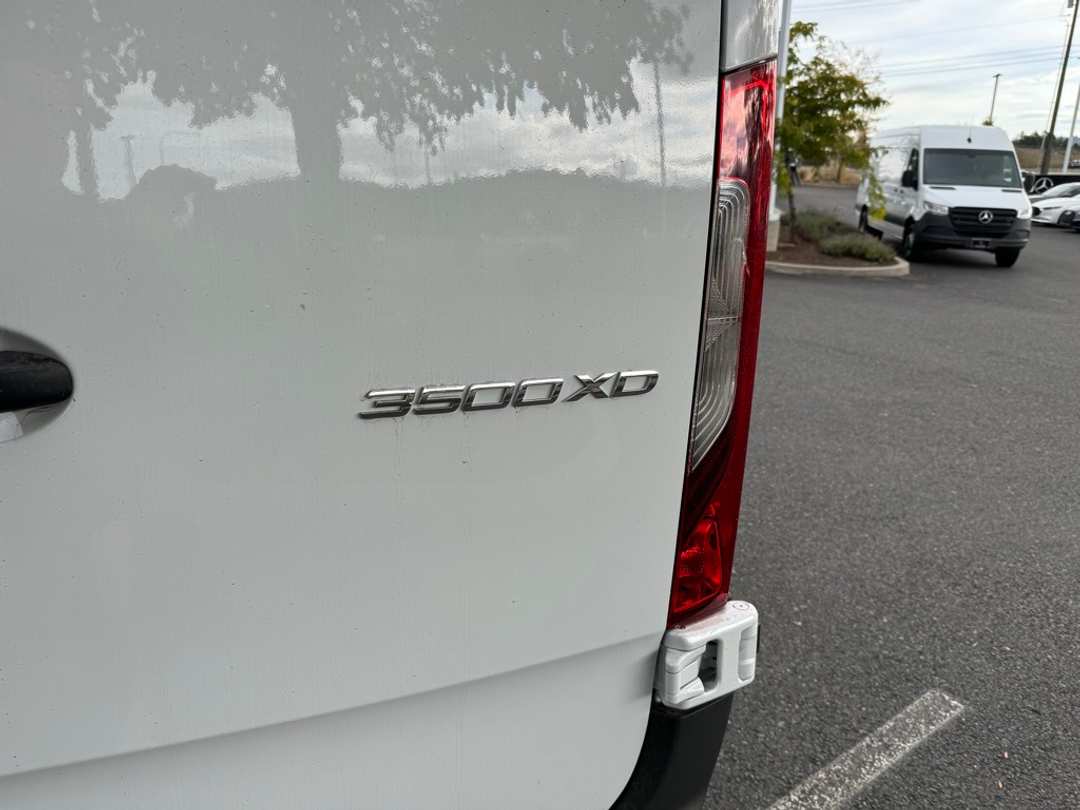 2024 Mercedes-Benz Sprinter 3500 Cargo 170 WB - Image 6