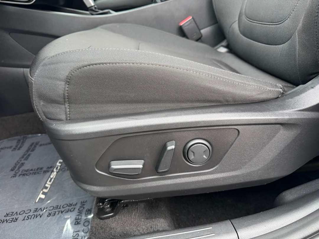 2022 Hyundai Tucson SEL - Image 14