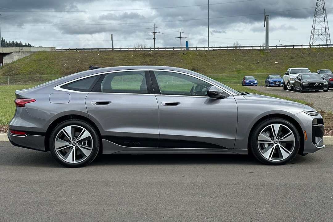 2025 Audi A6 Sportback E-Tron Premium Plus - Image 2