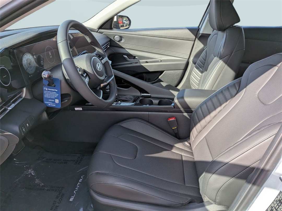 2026 Hyundai Elantra Limited - Image 14