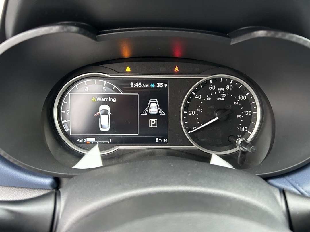 2025 Nissan Versa 1.6 SV - Image 15