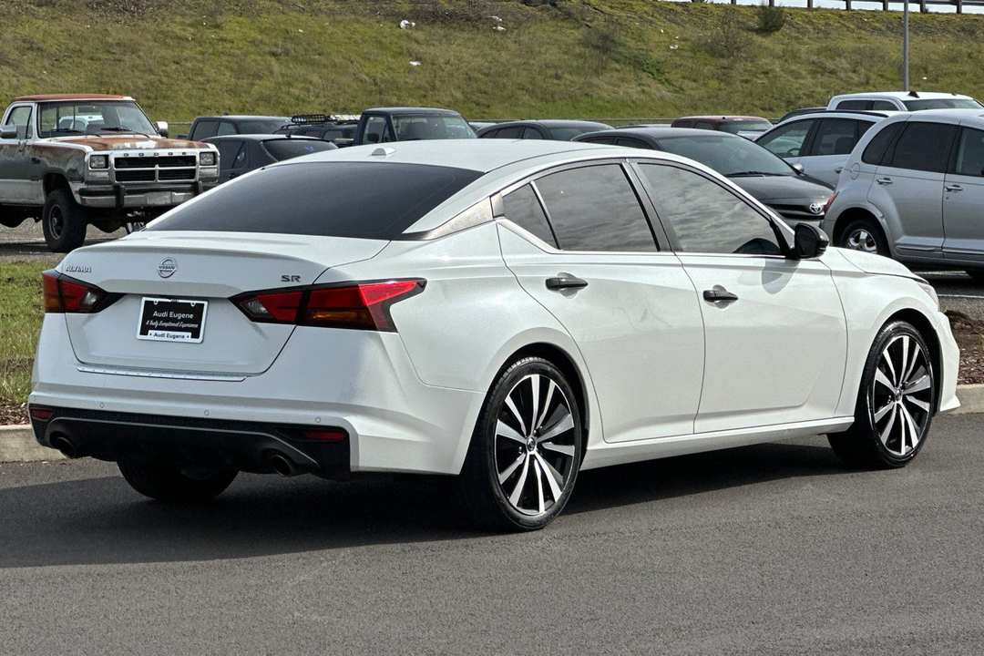 2020 Nissan Altima 2.5 SR - Image 3