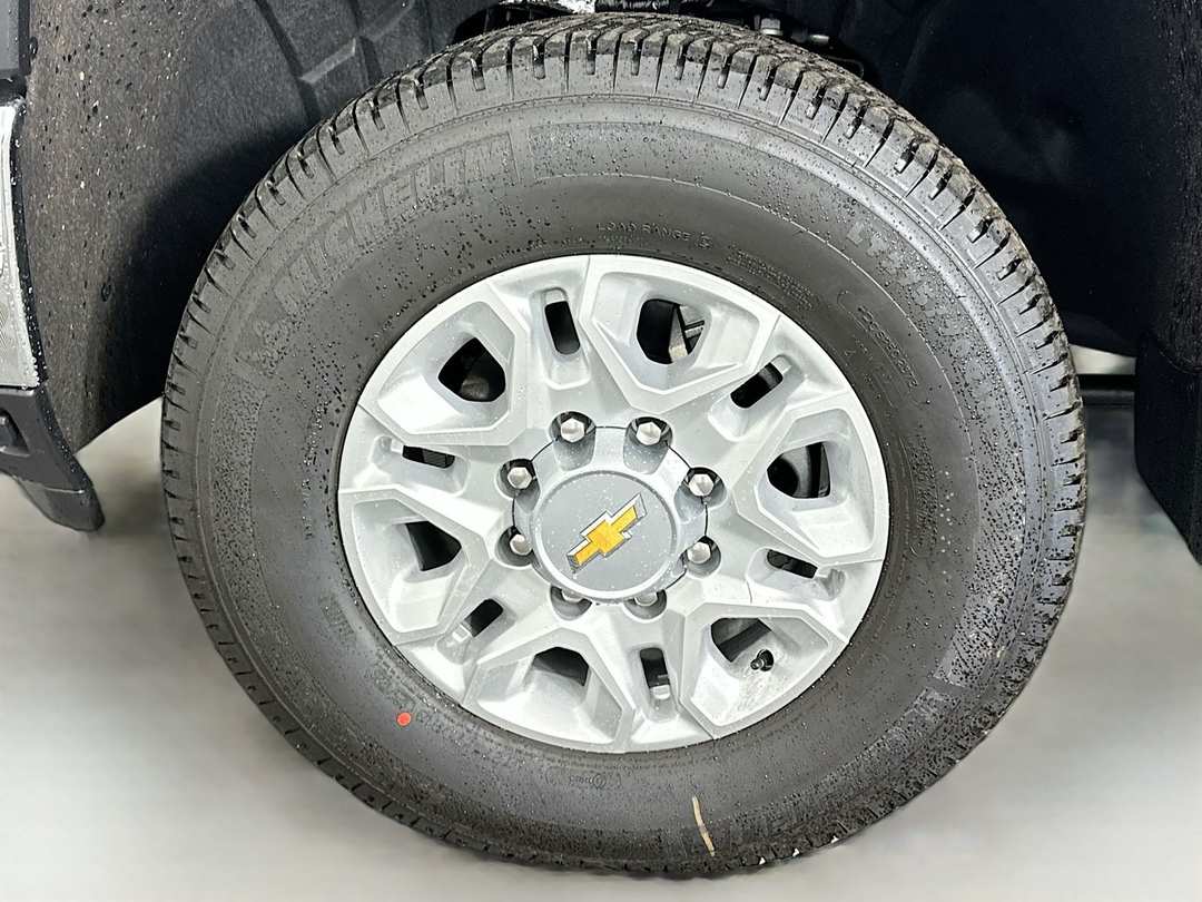 2026 Chevrolet Silverado 2500Hd LT - Image 32