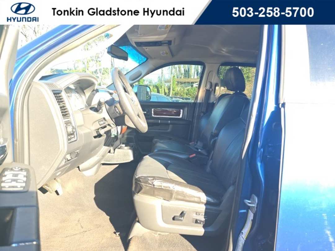 2010 Ram 3500 Laramie - Image 9