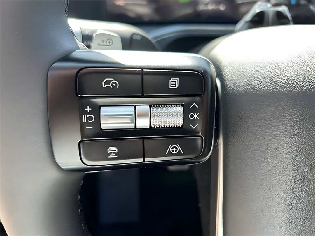 2026 Hyundai Ioniq 9 SEL - Image 14