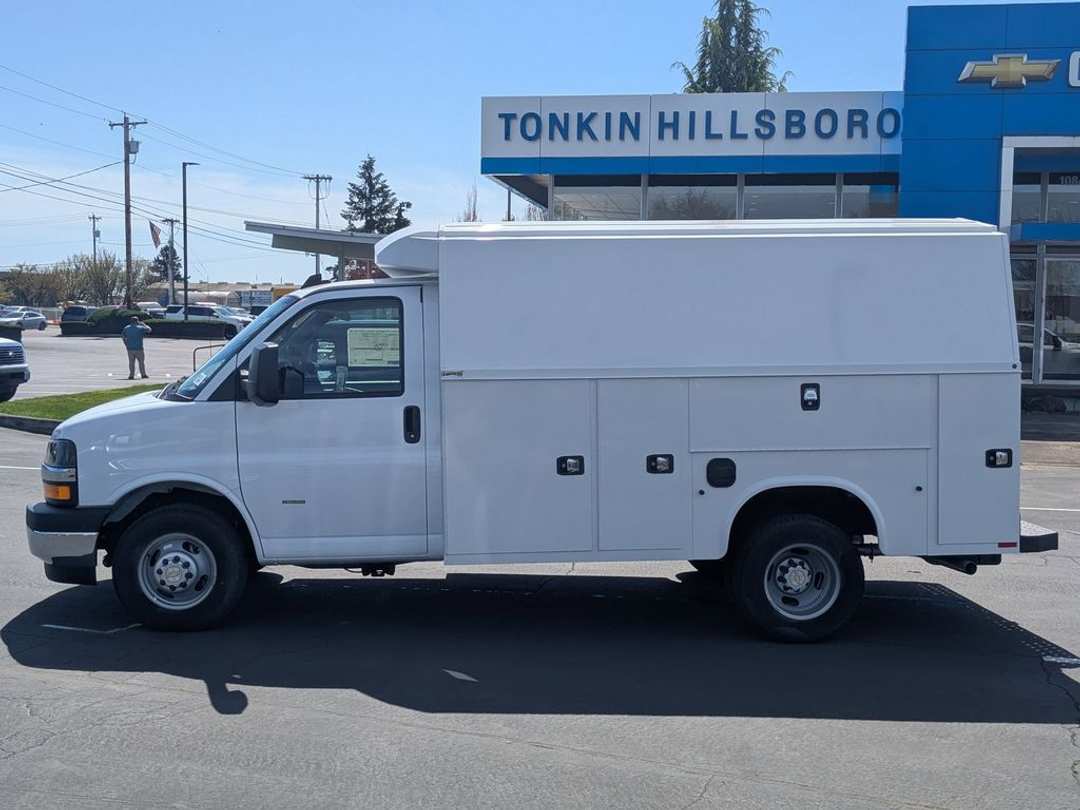 2024 Chevrolet Express 3500 Work - Image 3