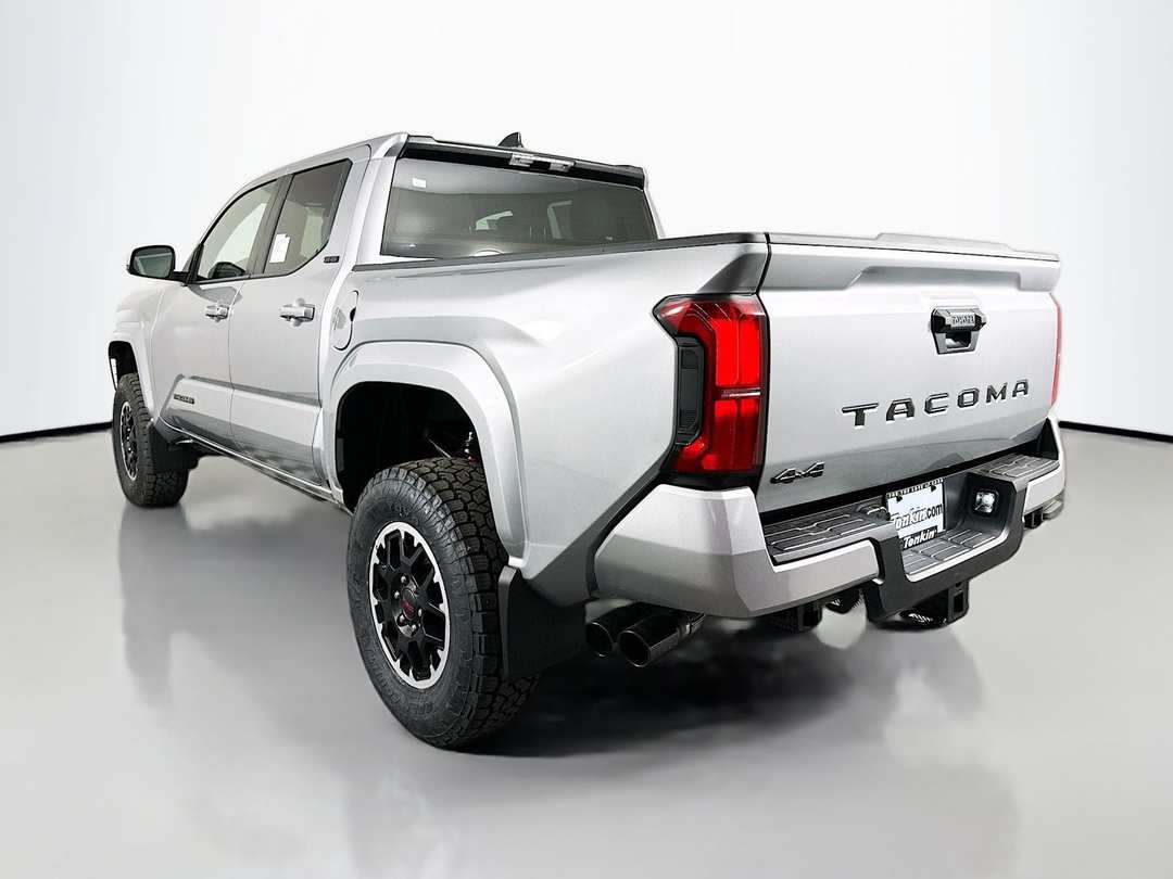 2025 Toyota Tacoma SR5 - Image 5