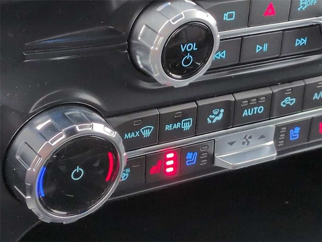 2026 Ford F-150 Lariat - Image 22