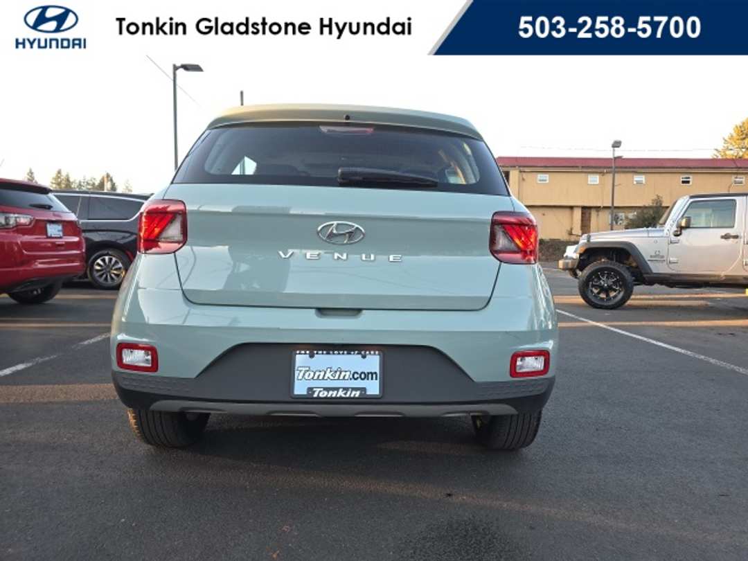 2025 Hyundai Venue SEL - Image 6