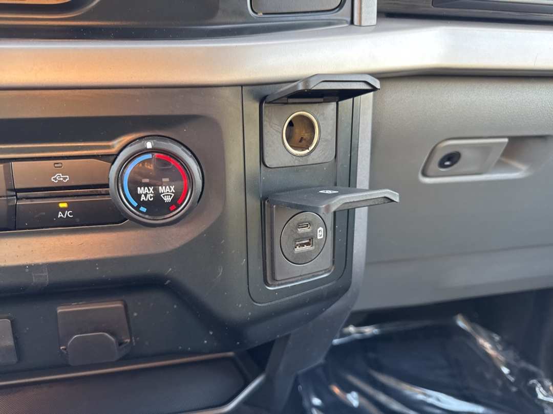 2023 Ford F-150 XLT - Image 27