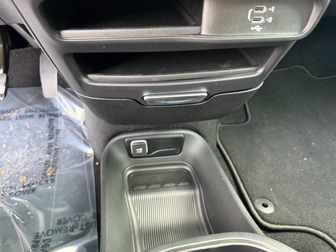 2026 Chrysler Pacifica Select - Image 24