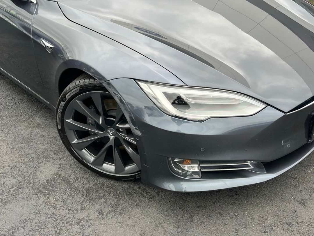 2021 Tesla Model S Long Range - Image 3