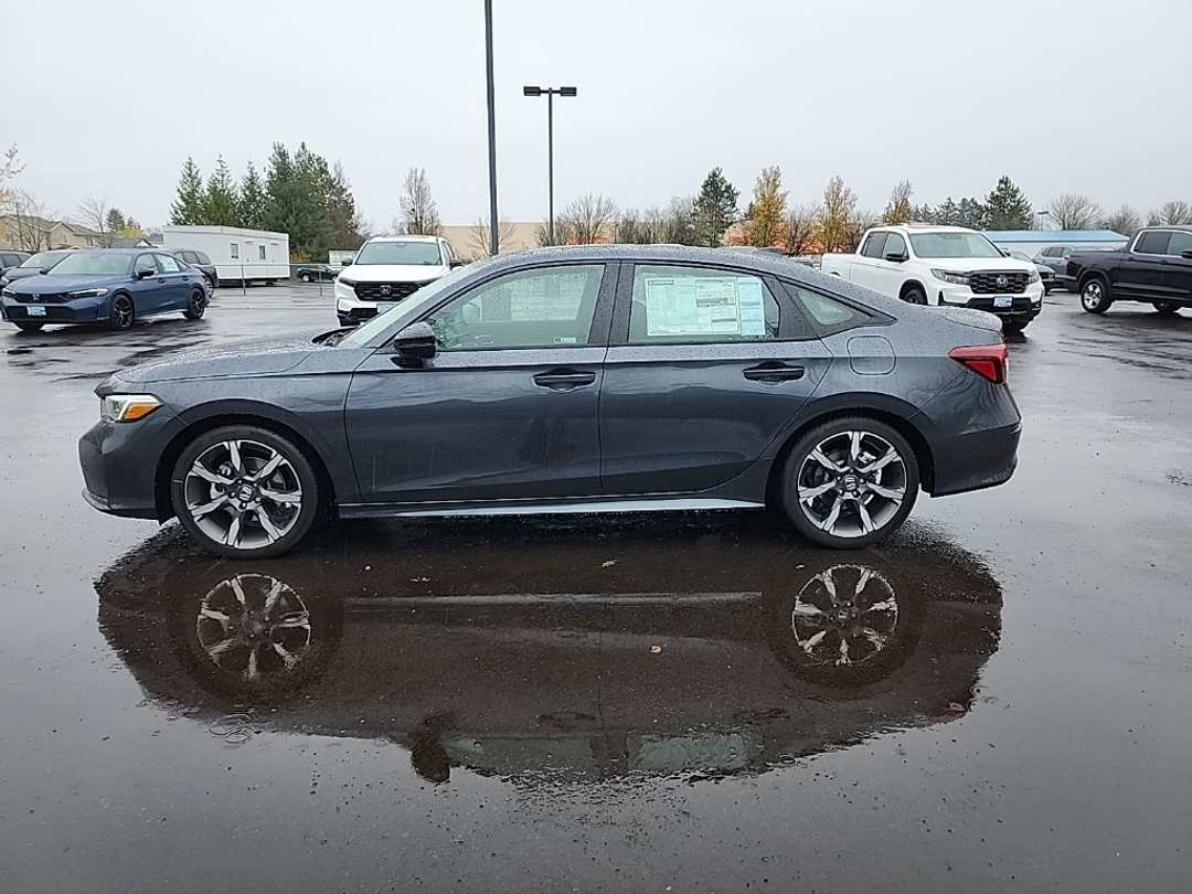 2026 Honda Civic Sport Touring - Image 4