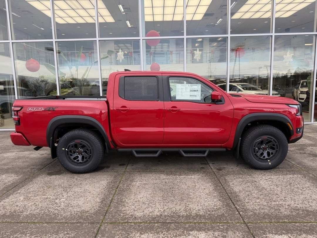 2026 Nissan Frontier PRO4X - Image 8