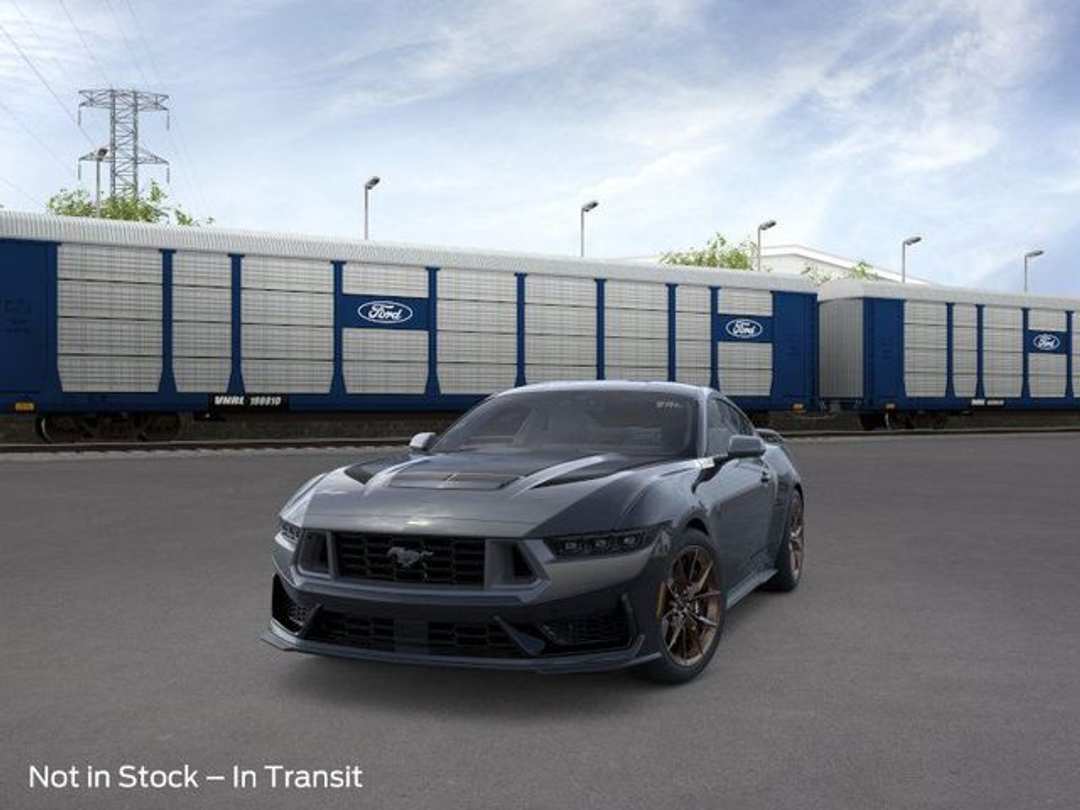 2026 Ford Mustang Dark Horse - Image 2