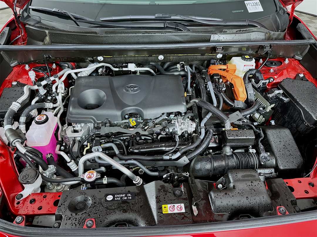 2025 Toyota Rav4 XSE - Image 32