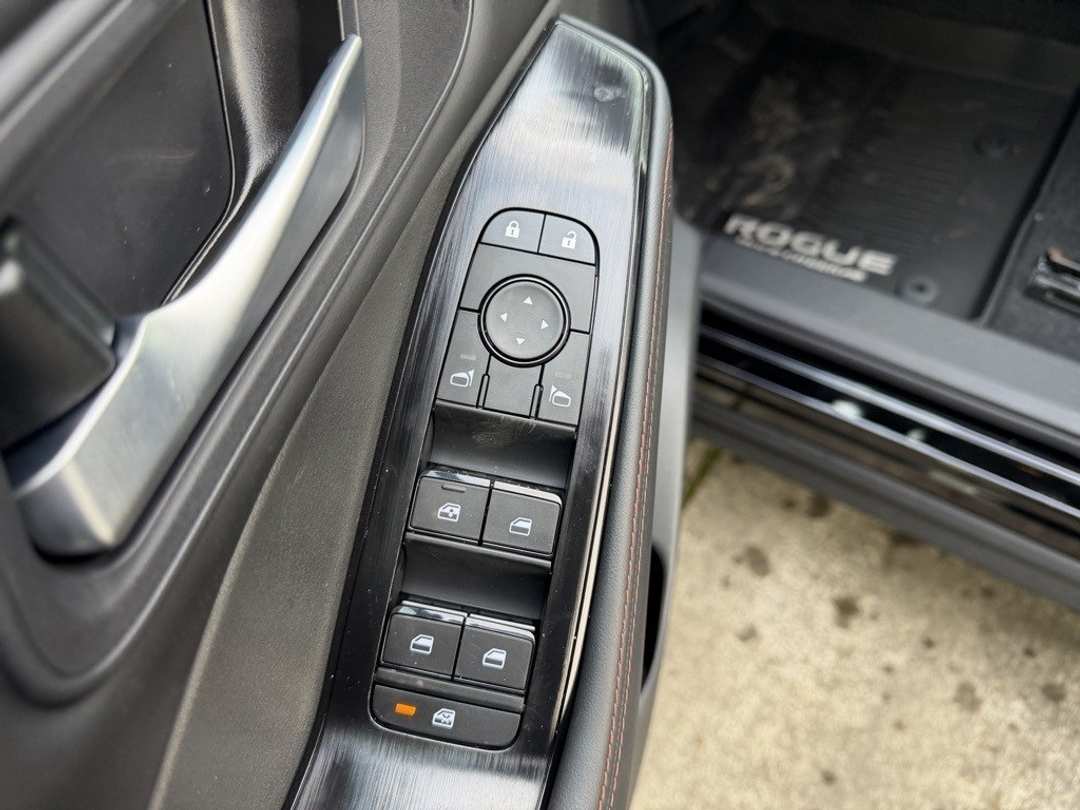 2026 Nissan Rogue Rock Creek - Image 12