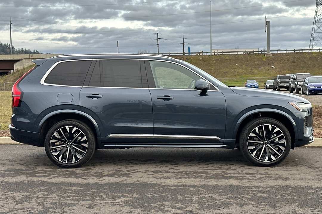 2026 Volvo Xc90 B6 Plus 7Seater - Image 2