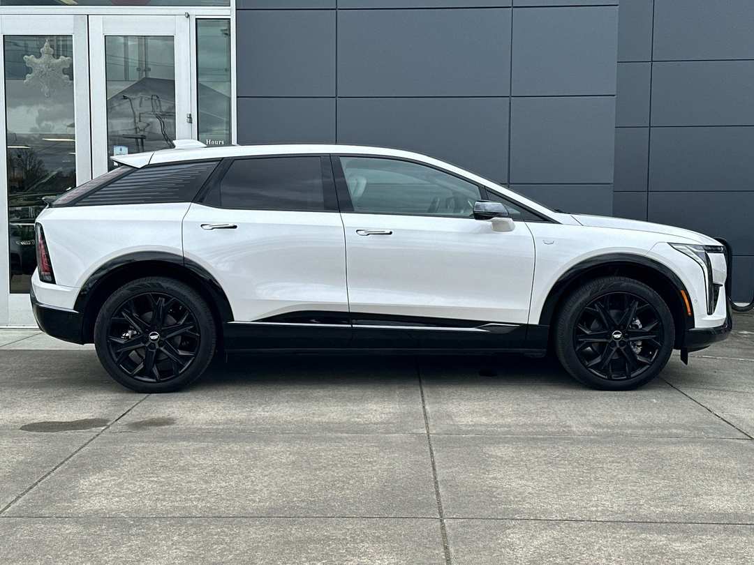 2025 Cadillac Optiq Sport - Image 2