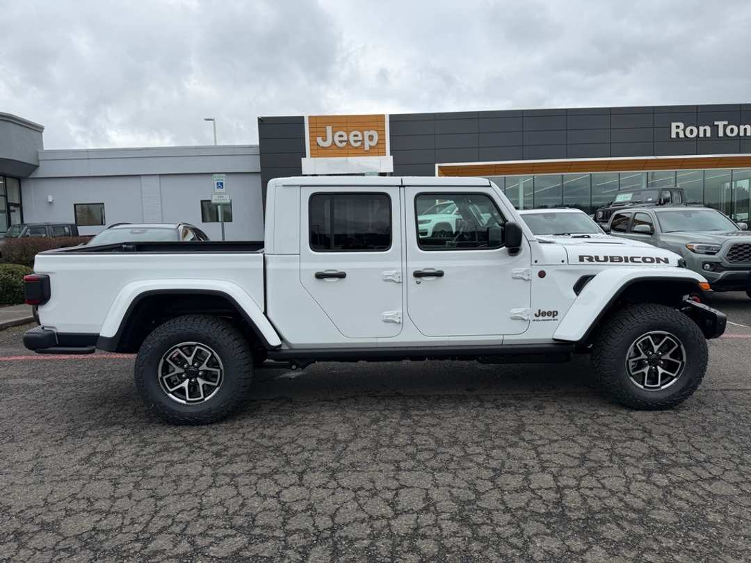 2026 Jeep Gladiator Rubicon - Image 9