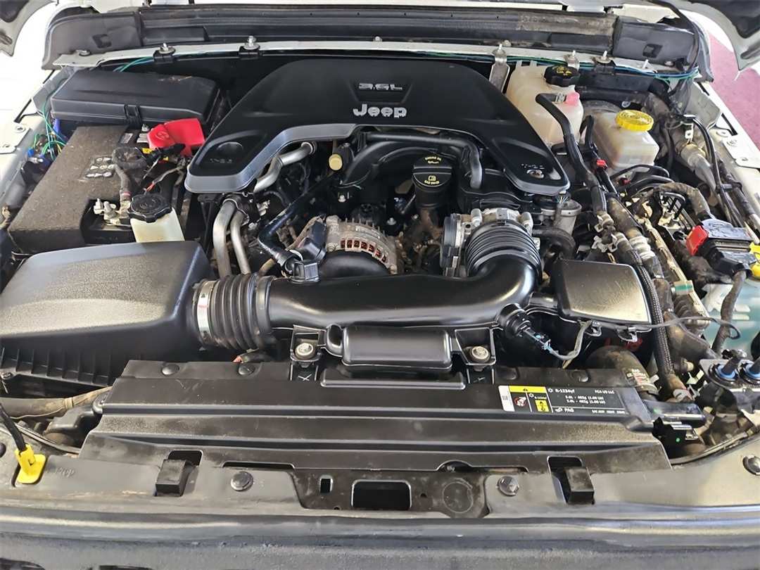 2020 Jeep Wrangler Rubicon - Image 31