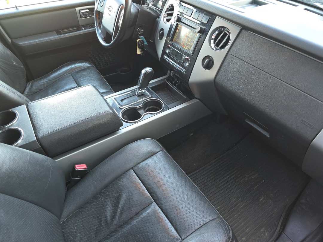2013 Ford Expedition El Limited - Image 16