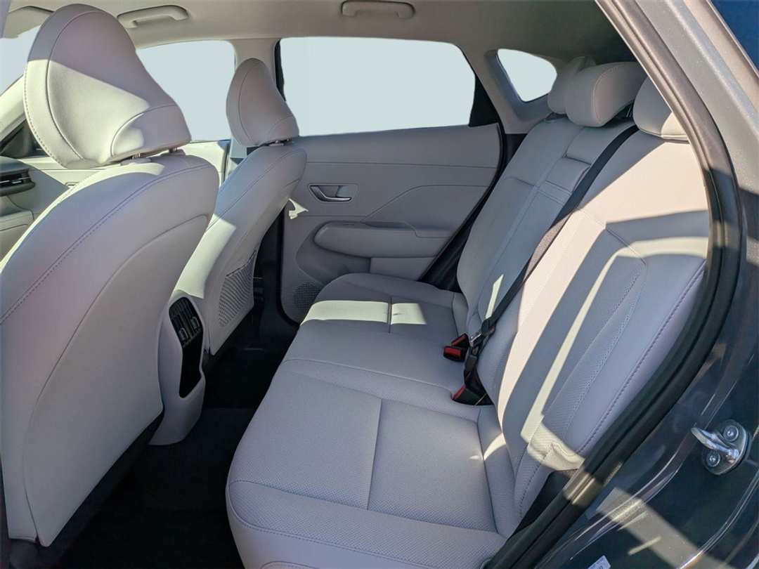 2026 Hyundai Kona SEL Premium - Image 23