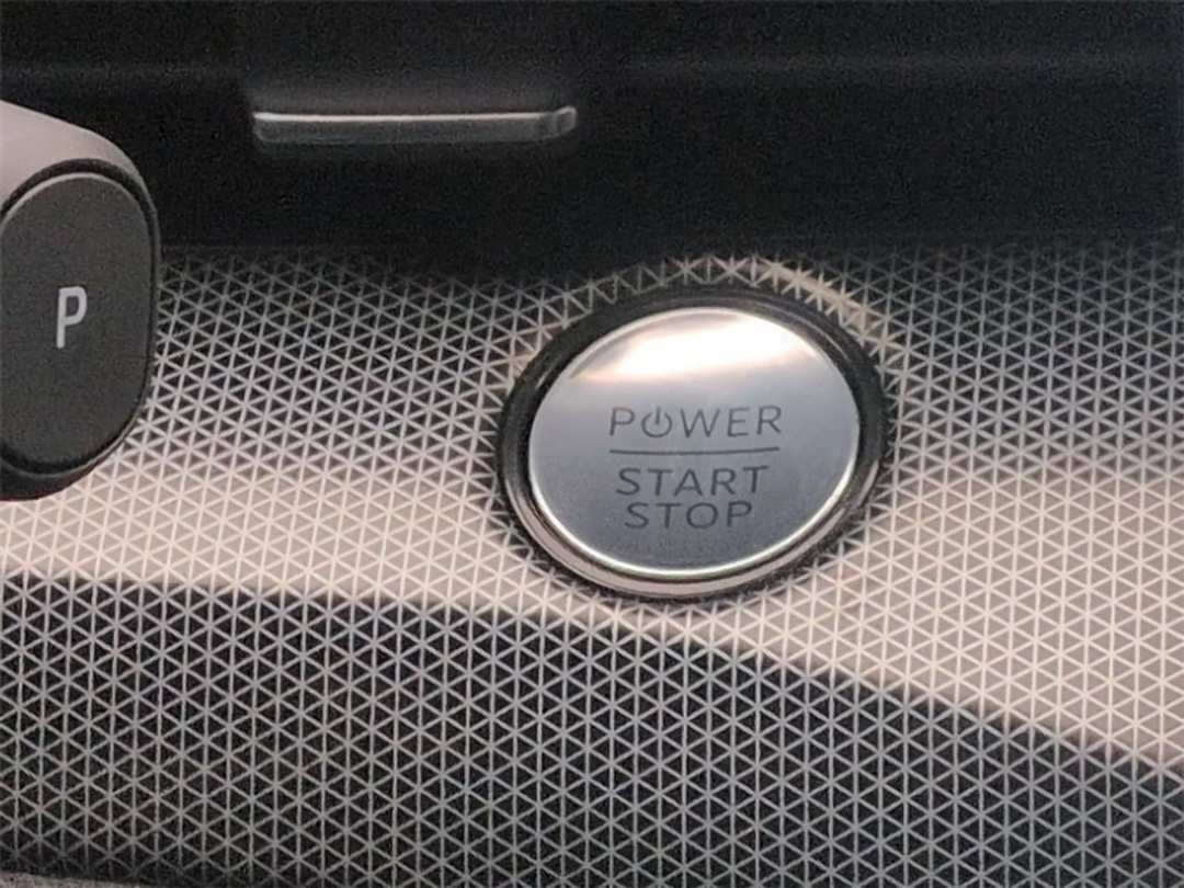 2025 Ford Mustang Mach-E GT - Image 16