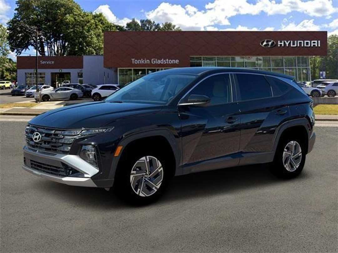 2026 Hyundai Tucson Blue SE - Image 2