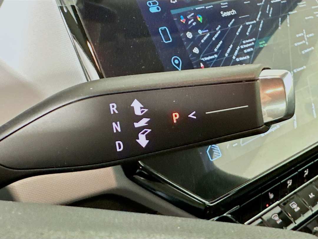 2027 Chevrolet Bolt Ev LT - Image 17