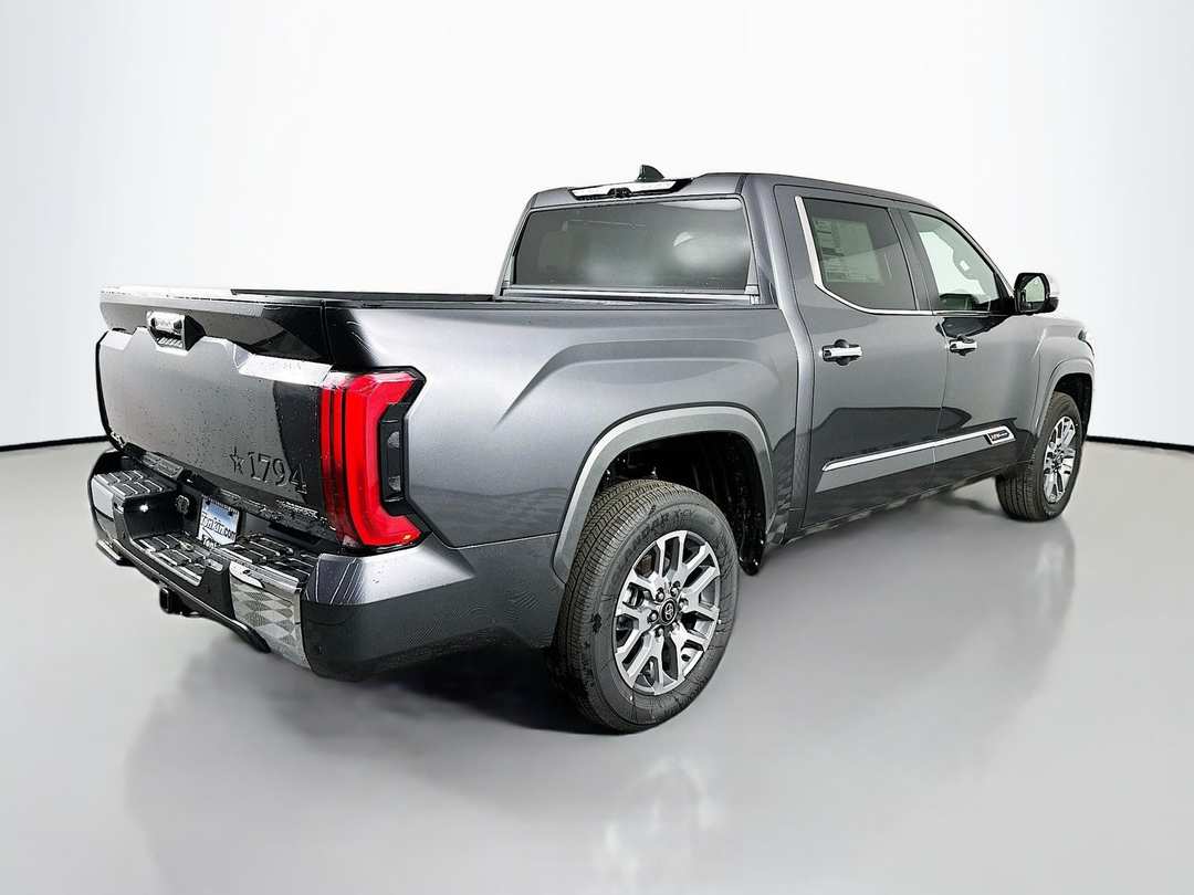 2026 Toyota Tundra 1794 Edition - Image 7
