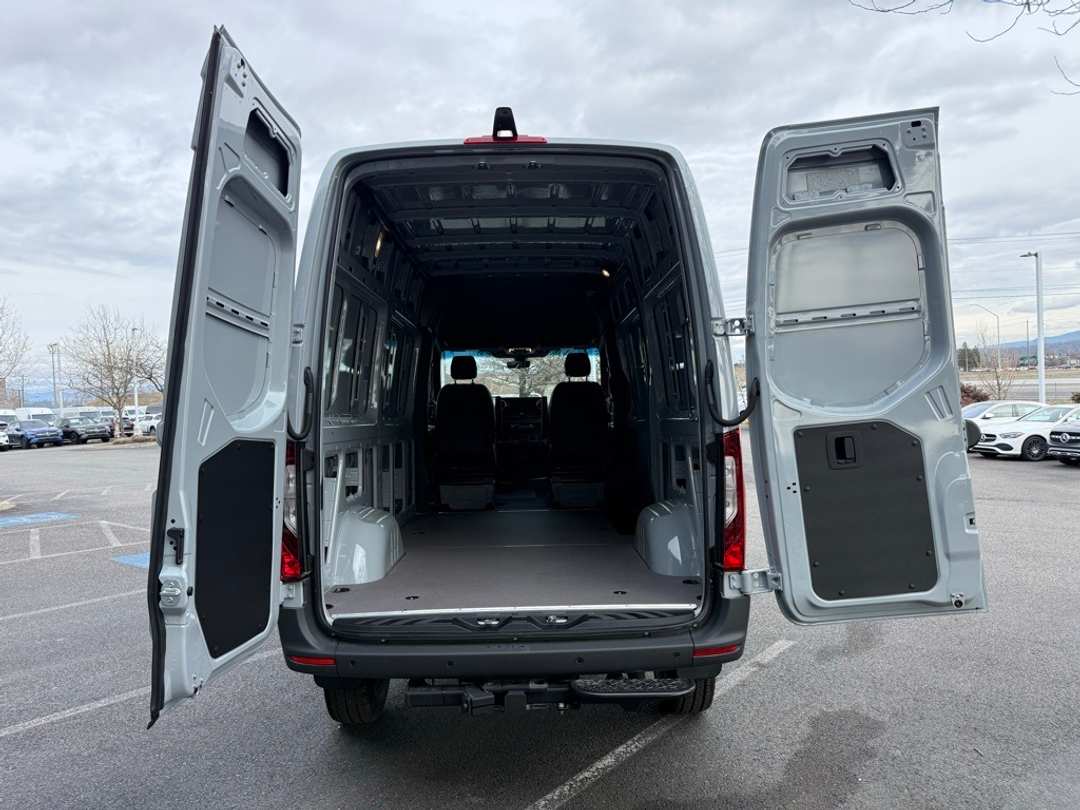 2026 Mercedes-Benz Sprinter 2500 Cargo 144 WB - Image 9