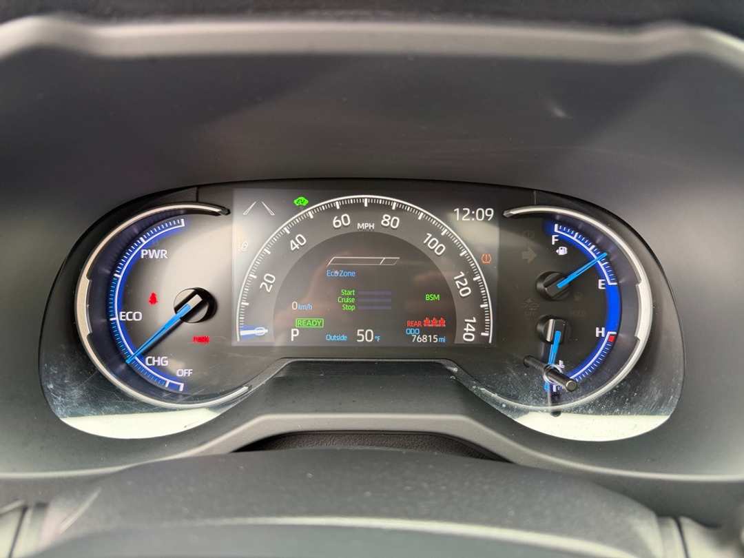 2020 Toyota Rav4 XSE - Image 21