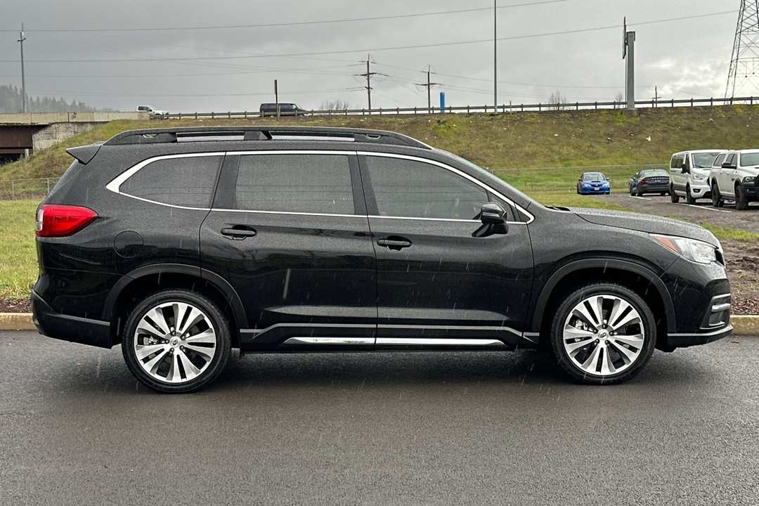 2022 Subaru Ascent Limited - Image 2