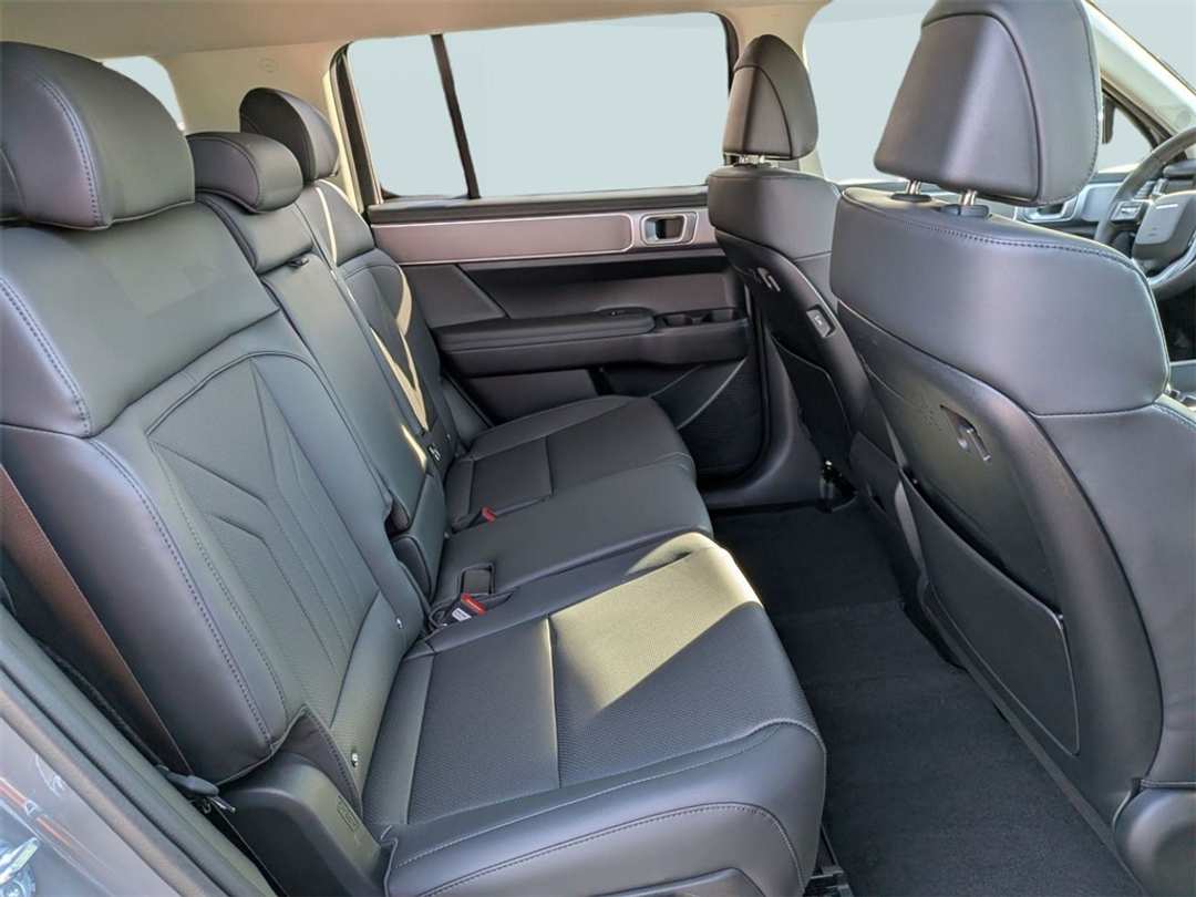 2026 Hyundai Santa Fe SEL - Image 30