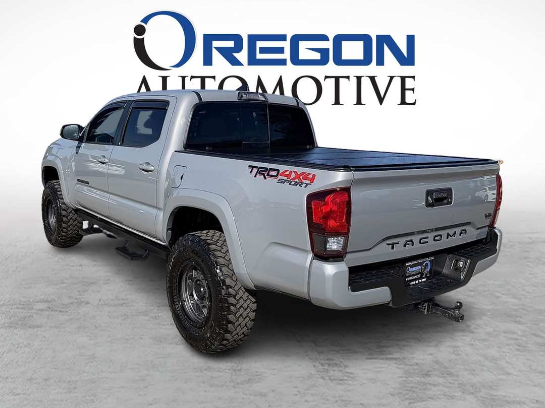 2019 Toyota Tacoma Double TRD SPORT - Image 3