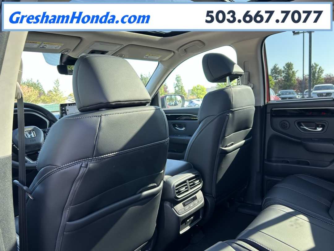 2025 Honda Pilot Touring - Image 23