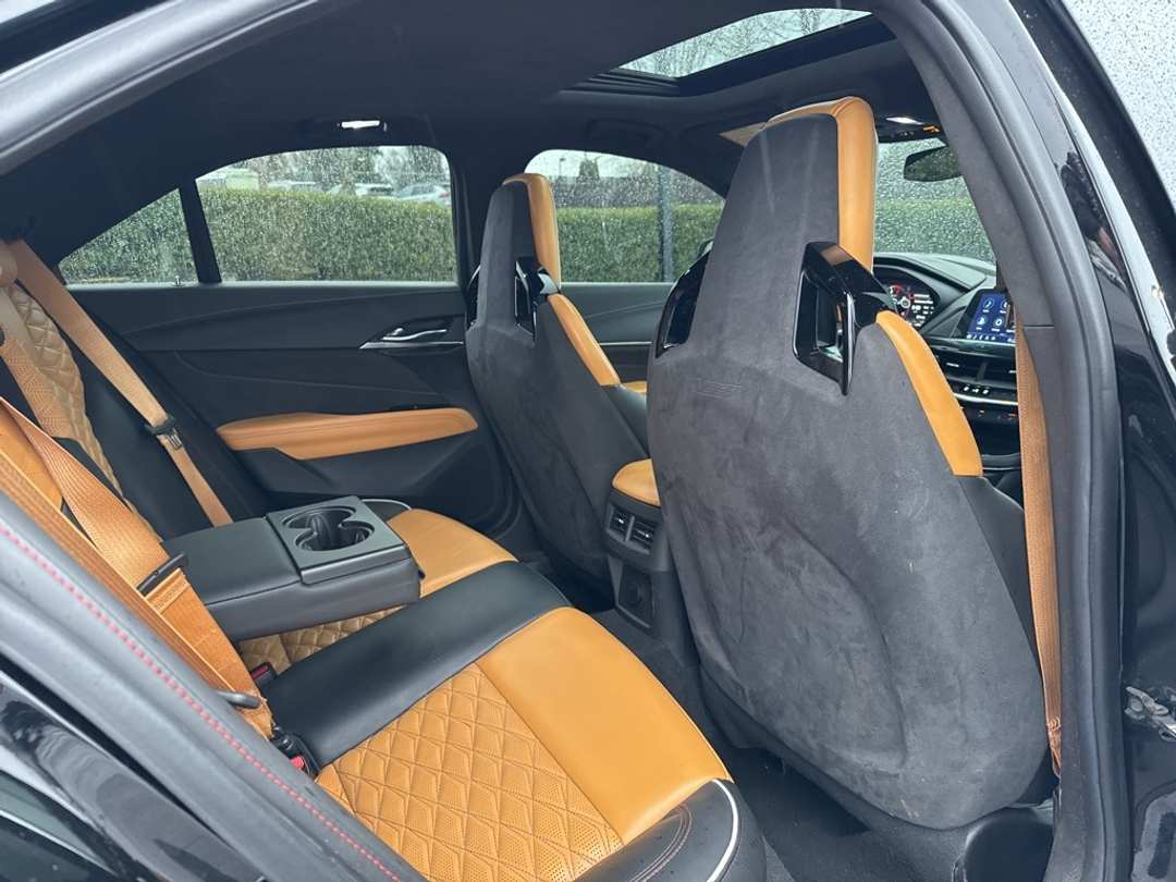 2022 Cadillac Ct4 VSeries - Image 24