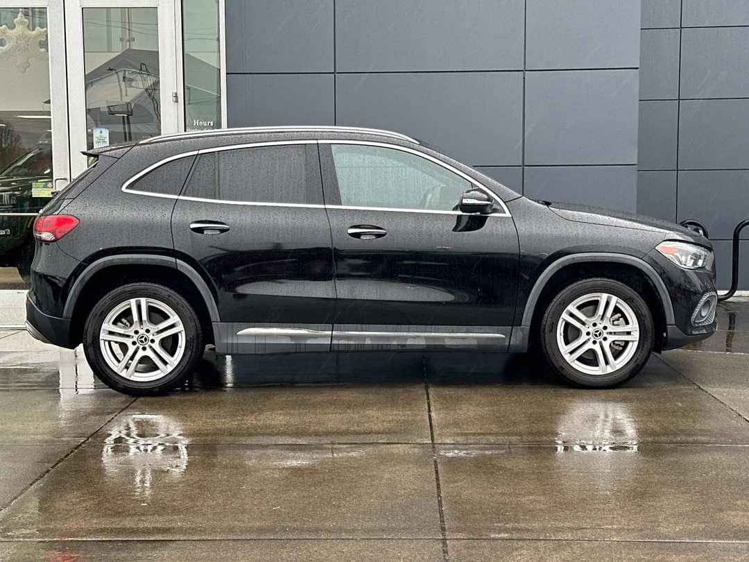 2022 Mercedes-Benz GLA GLA 250 - Image 2