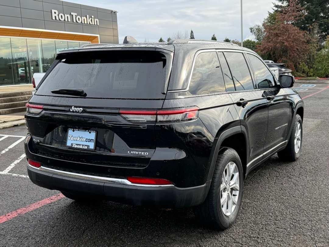 2023 Jeep Grand Cherokee Limited - Image 8