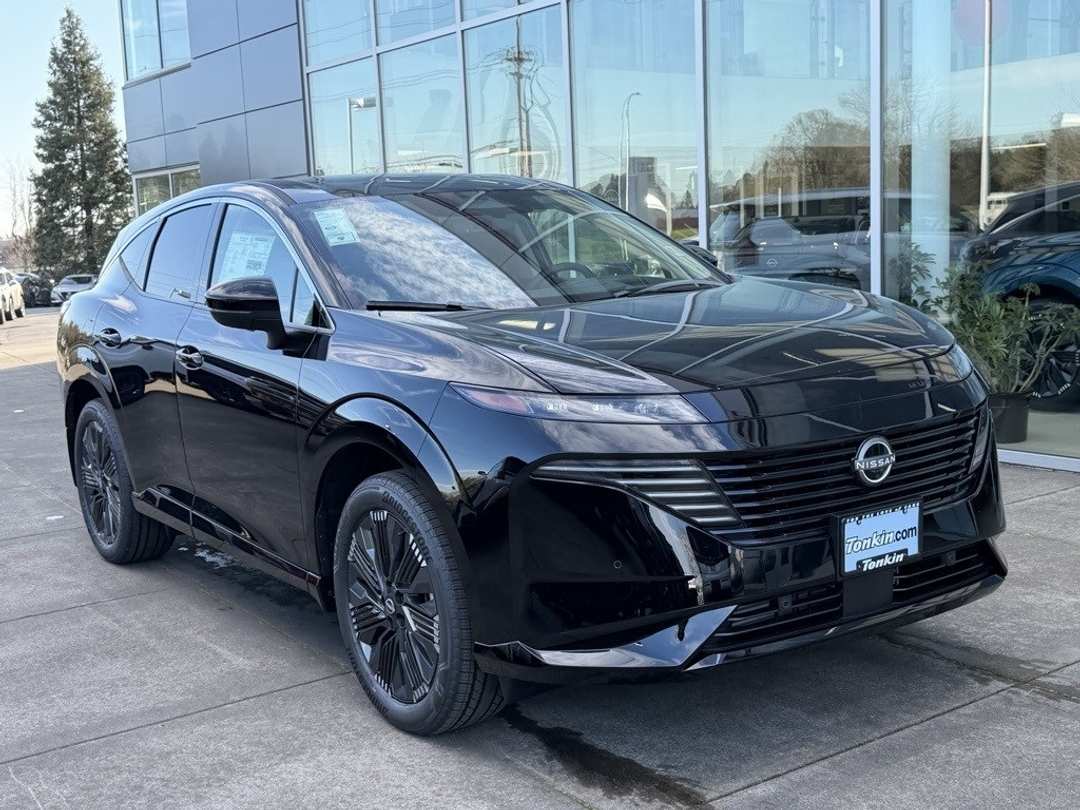 2026 Nissan Murano Platinum - Image 2