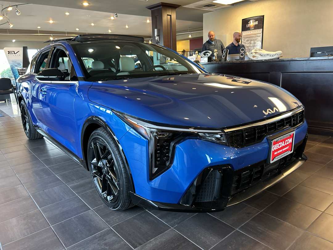 2026 Kia K4 GTLine Turbo - Image 3