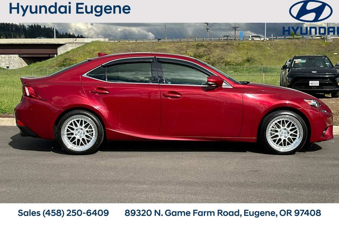 2015 Lexus Is 250 - Image 2
