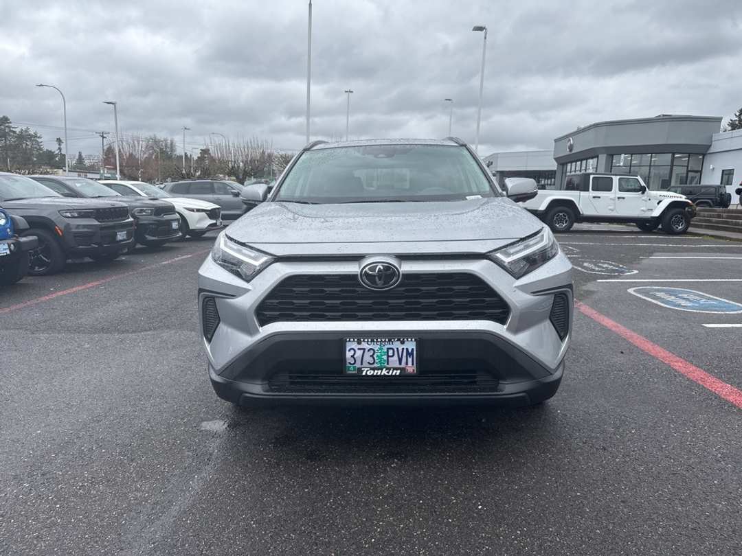 2024 Toyota Rav4 XLE - Image 2