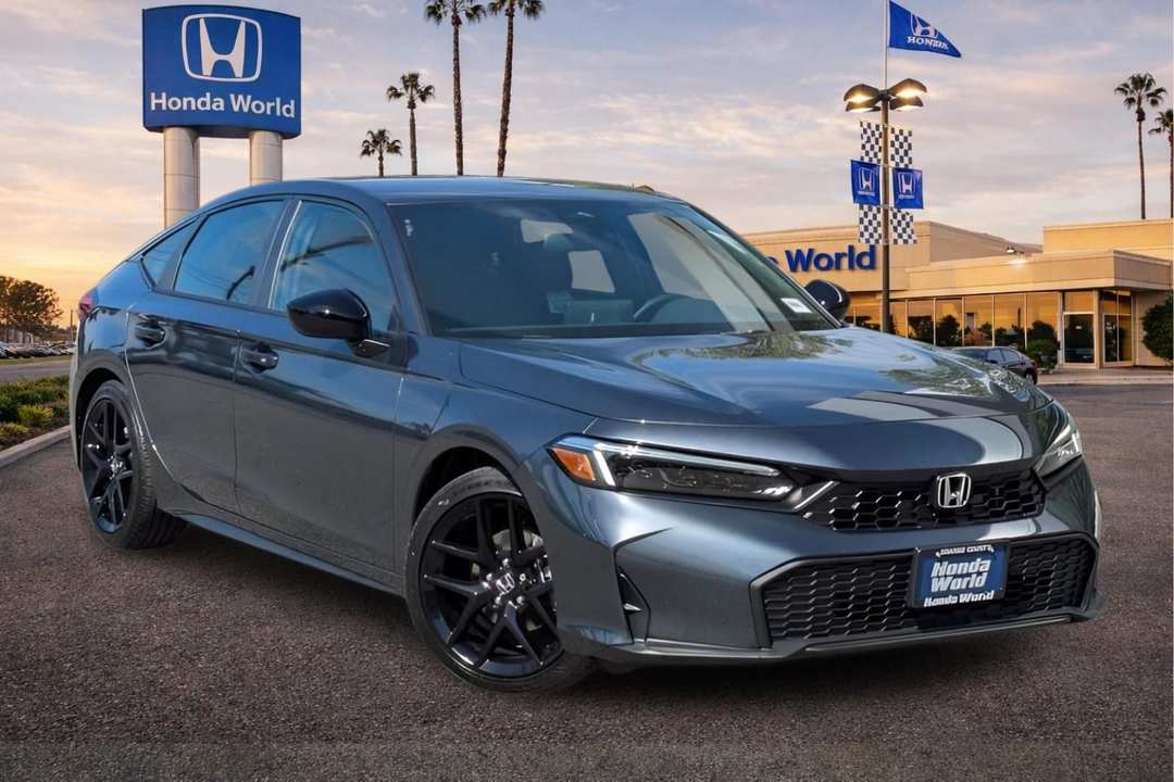 2026 Honda Civic Sport - Image 2